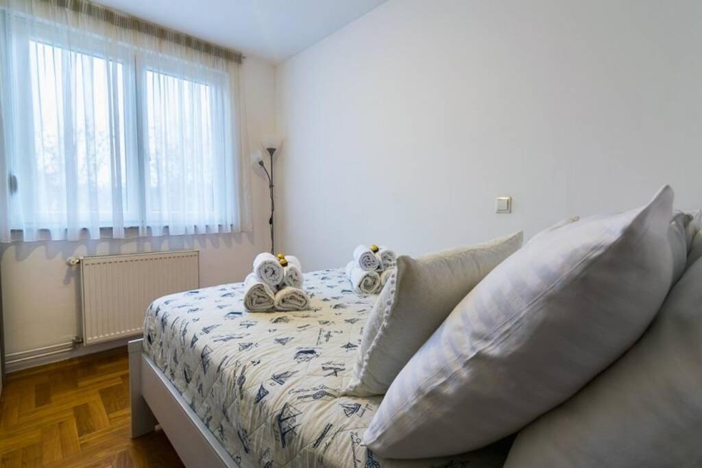 Apartment Jarun Brac Zagreb Extérieur photo