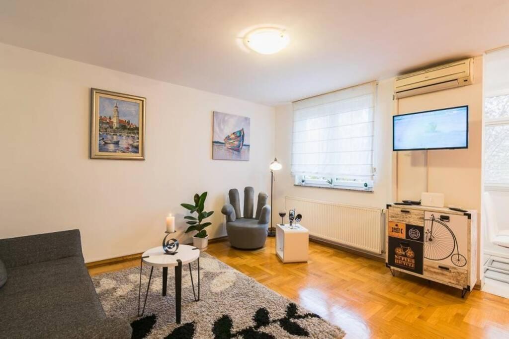 Apartment Jarun Brac Zagreb Extérieur photo
