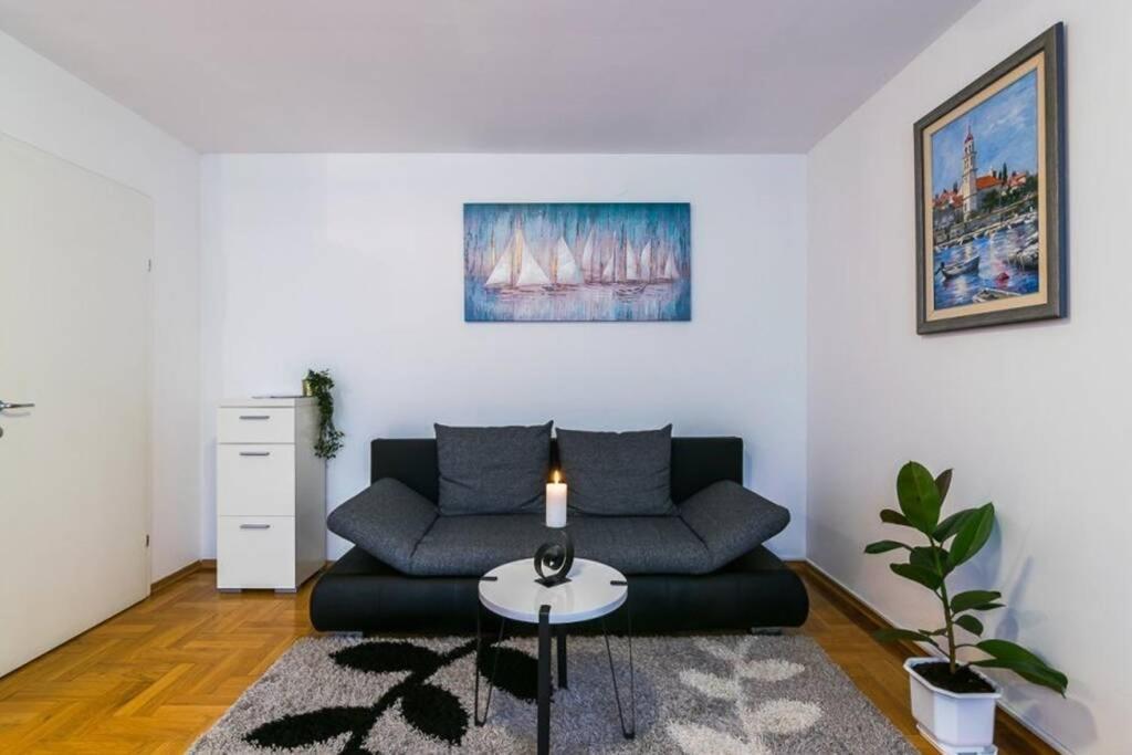 Apartment Jarun Brac Zagreb Extérieur photo